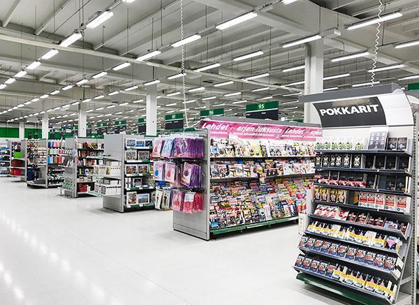 Energiatehokasta ja välkkymätöntä valoa myymälätiloihin - Prisma Kajaani