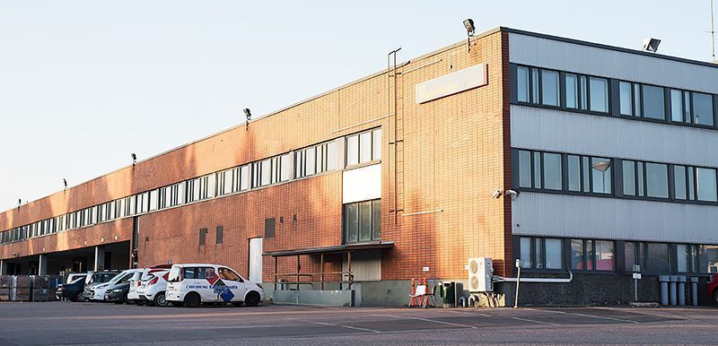 Rakennusautomaation ja valaistuksen modernisointi Kiinteistö Oy Helsingin Ruosilantie 14