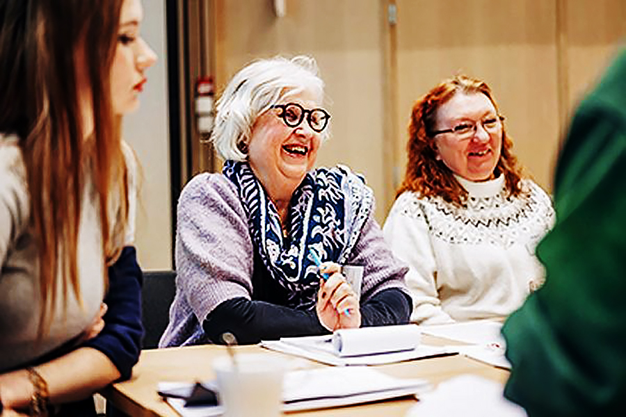 Kansalaiskeskusteluun osallistujia