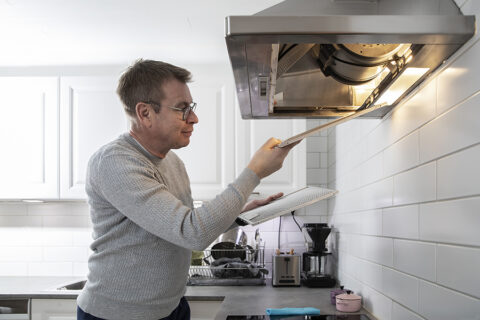 Liesituulettimen puhdistus kuuluu asukkaan toimenpiteisiin.
