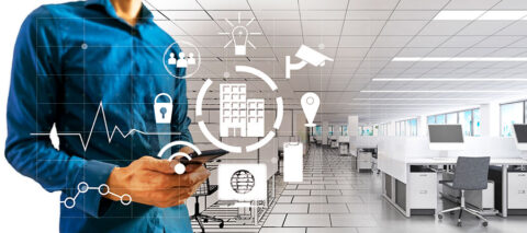 Toimistonäkymä ja mies